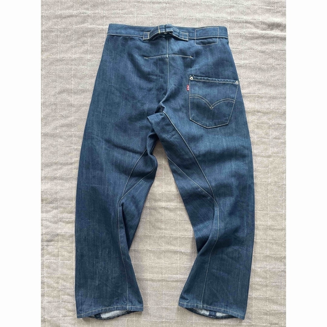 Levi's ENGINEERED JEANS LOOSE 立体裁断 Levi's ENGINEERED JEANS LOOSE 立体裁断