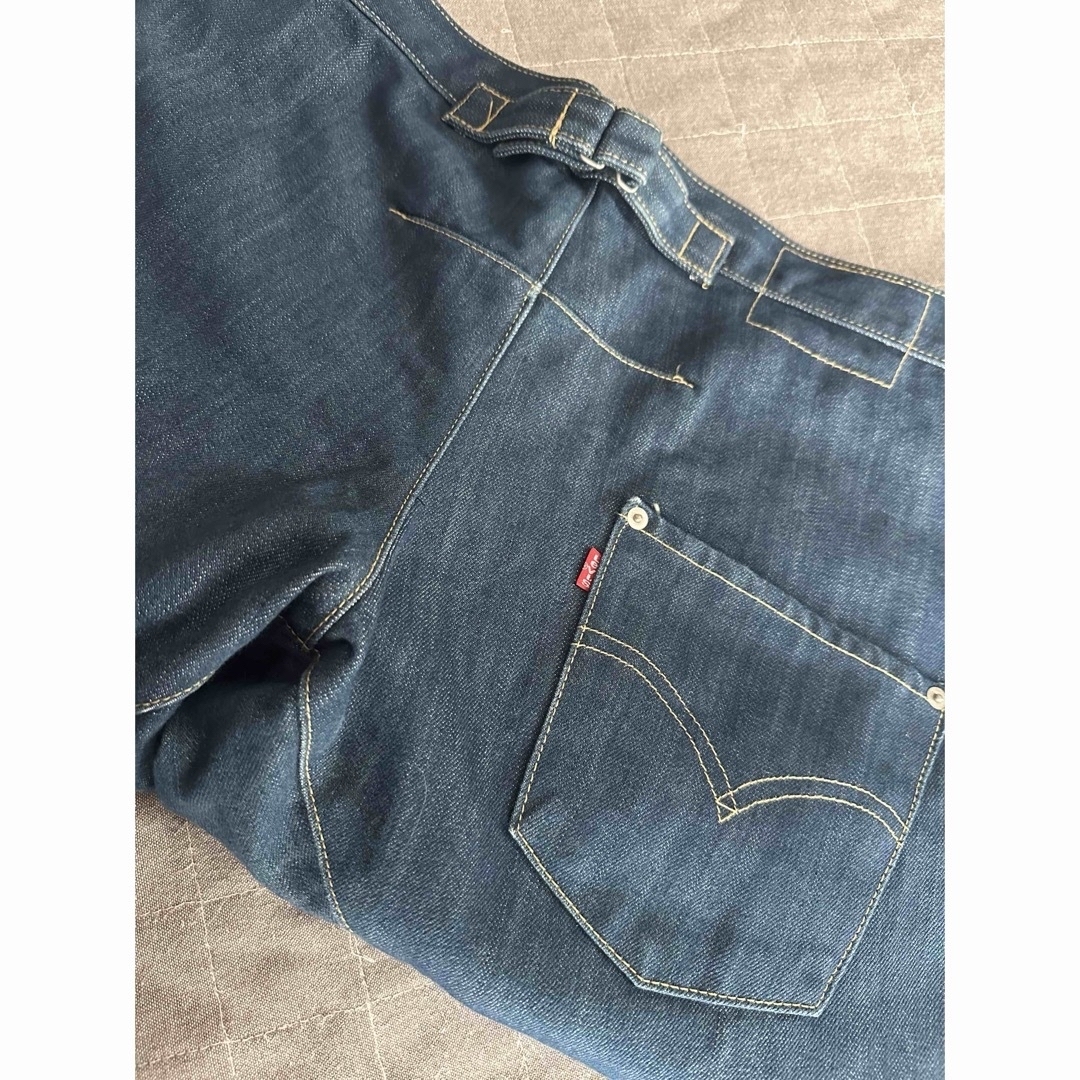 Levi's ENGINEERED JEANS LOOSE 立体裁断 Levi's ENGINEERED JEANS LOOSE 立体裁断