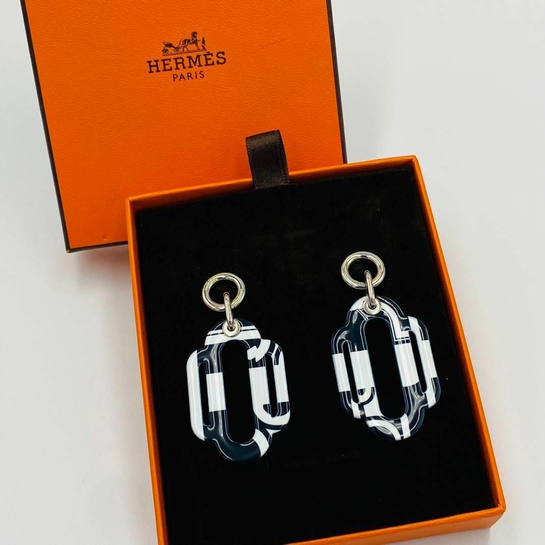 極美品 ☆HERMES☆ ピアス アトラージュ ネイビー ホワイト 極美品 ☆HERMES☆ ピアス アトラージュ ネイビー ホワイト