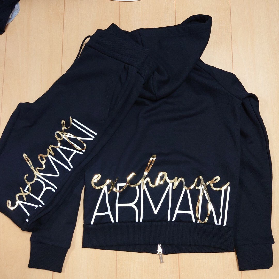 ARMANI EXCHANGE - ◇アルマーニエクスチェンジ♡ゴールドロゴ ARMANI EXCHANGE - ◇アルマーニエクスチェンジ♡ゴールドロゴ