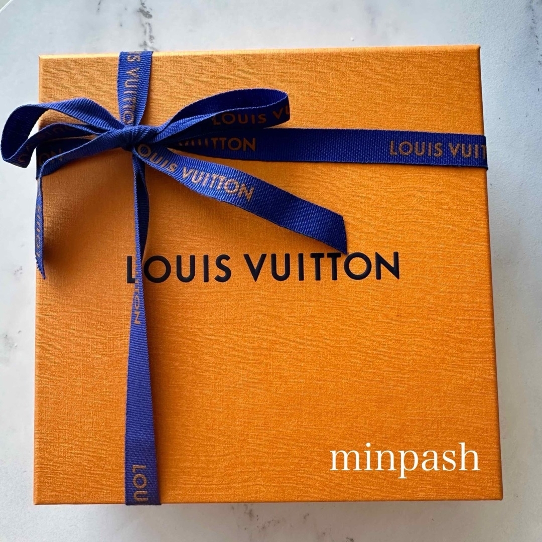 LOUIS VUITTON - Louis VuittonサンチュールLV シェイプ 40MM LOUIS VUITTON - Louis VuittonサンチュールLV シェイプ 40MM