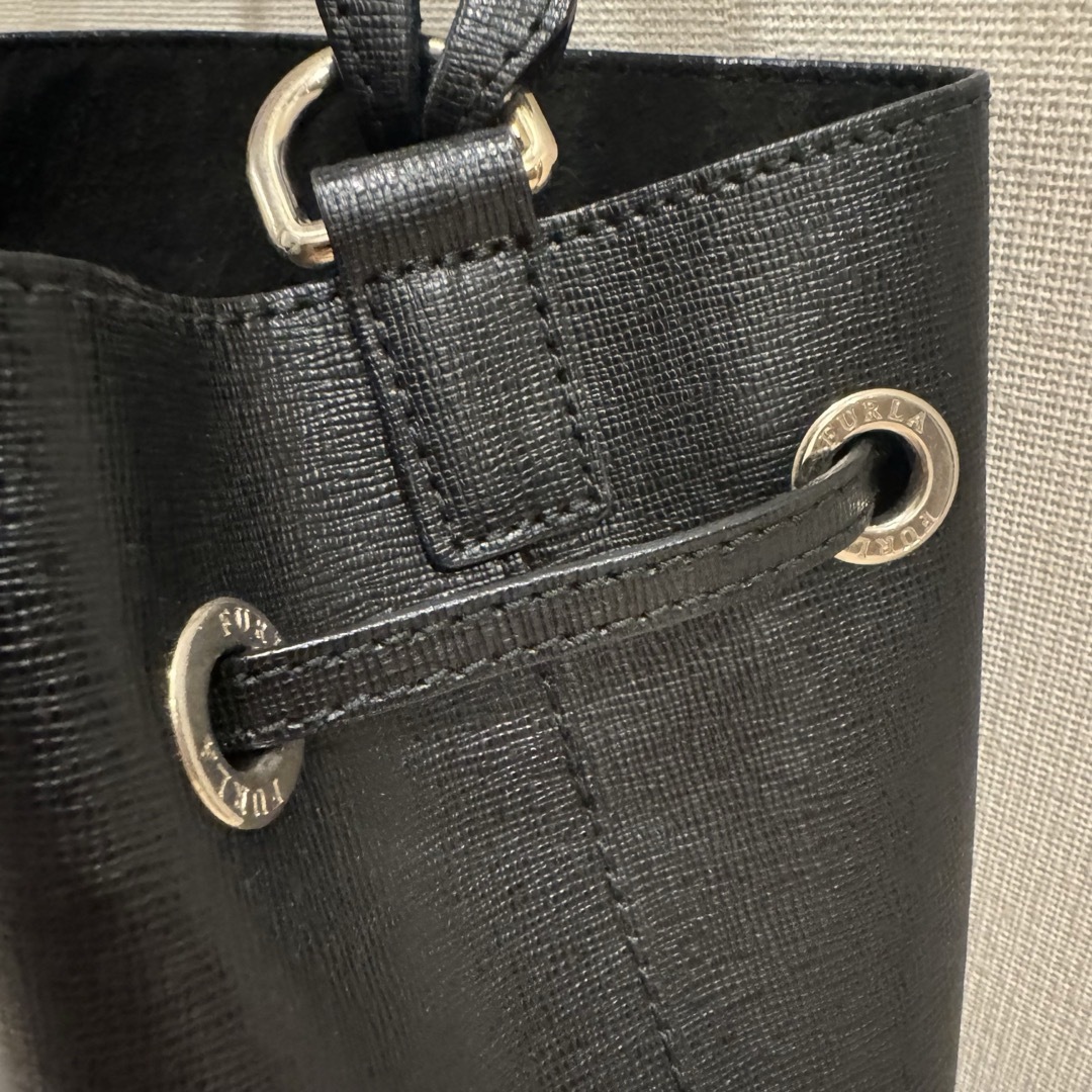 FURLA フルラ レザー バケツショルダーバック ブラック FURLA フルラ レザー バケツショルダーバック ブラック