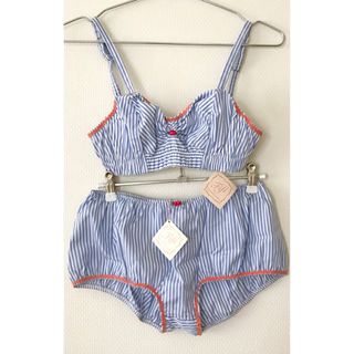 FIFI CHACHNILのフリマアイテム一覧 FIFI CHACHNILのフリマアイテム一覧