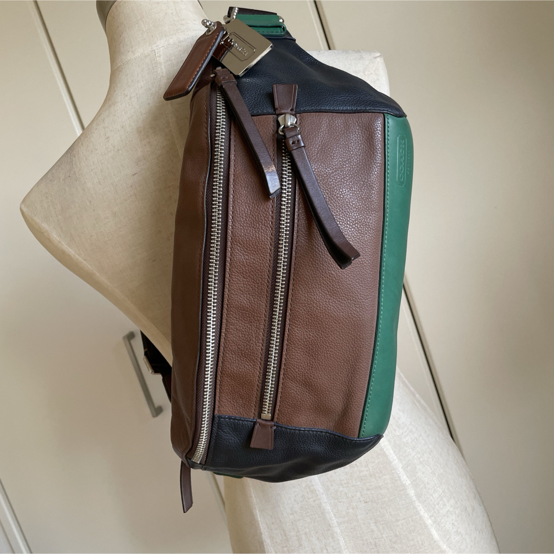 COACH - COACH コーチ 70899 トンプソンレザーボディバッグ 中古 COACH - COACH コーチ 70899 トンプソンレザーボディバッグ 中古