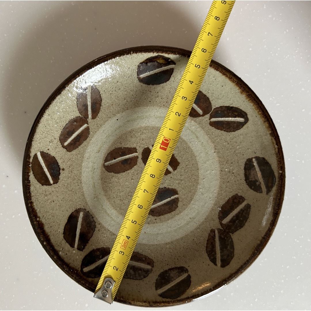工房十鶴 やちむん カップ ソーサー 食器 コーヒー豆柄 皿 - 食器 工房十鶴 やちむん カップ ソーサー 食器 コーヒー豆柄 皿 - 食器