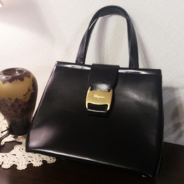 【有名人芸能人】 Ferragamo ゆめゆめさん専用 - ハンドバッグ 【有名人芸能人】 Ferragamo ゆめゆめさん専用 - ハンドバッグ