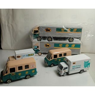 タカラトミー(Takara Tomy)のヤマト運輸トラック5台(ミニカー)