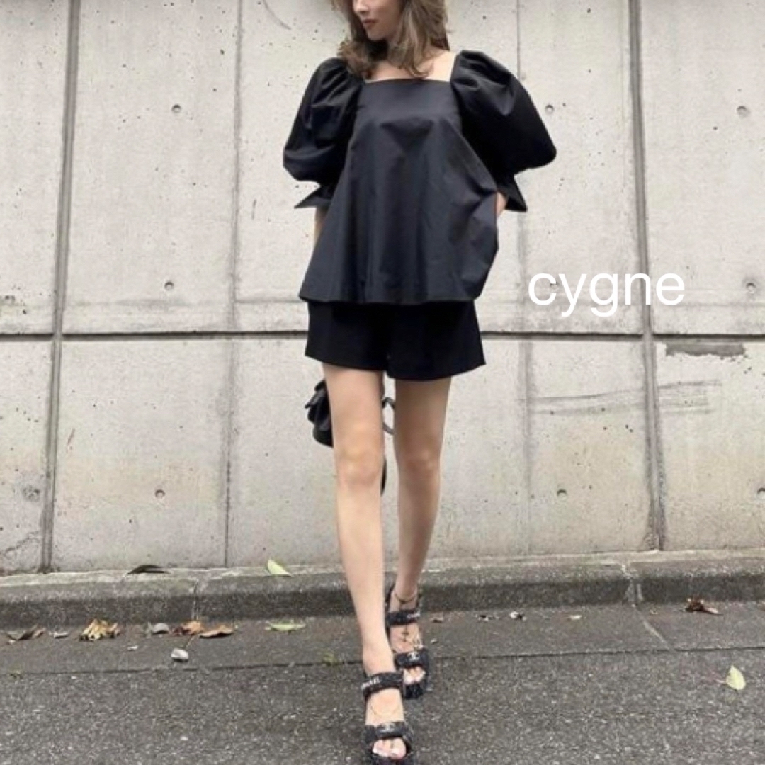 完売*2023SS*cygne シーニュ ボールスクエア トップス Elsa 完売*2023SS*cygne シーニュ ボールスクエア トップス Elsa