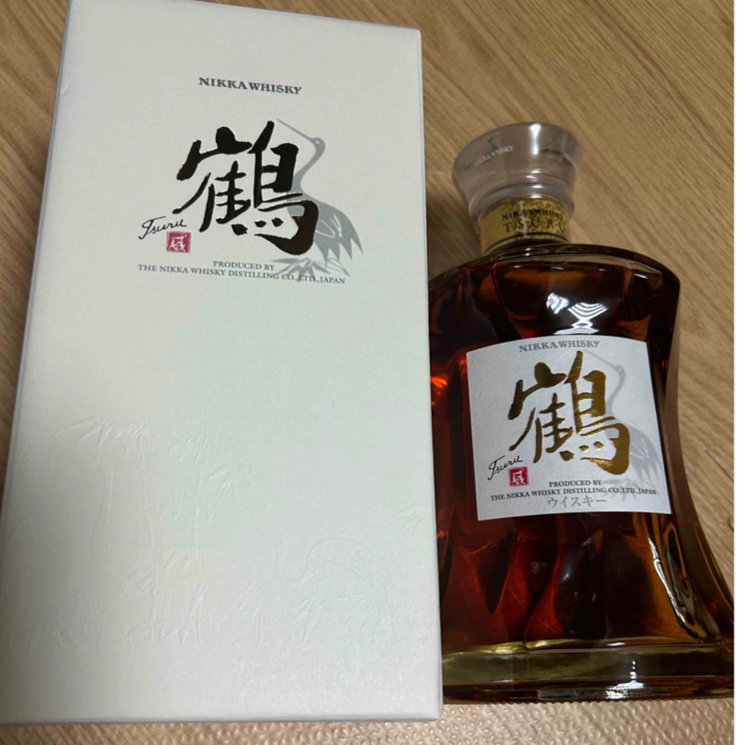 ニッカウイスキー 鶴 700ml 43%箱付 ニッカウイスキー 鶴 700ml 43%箱付