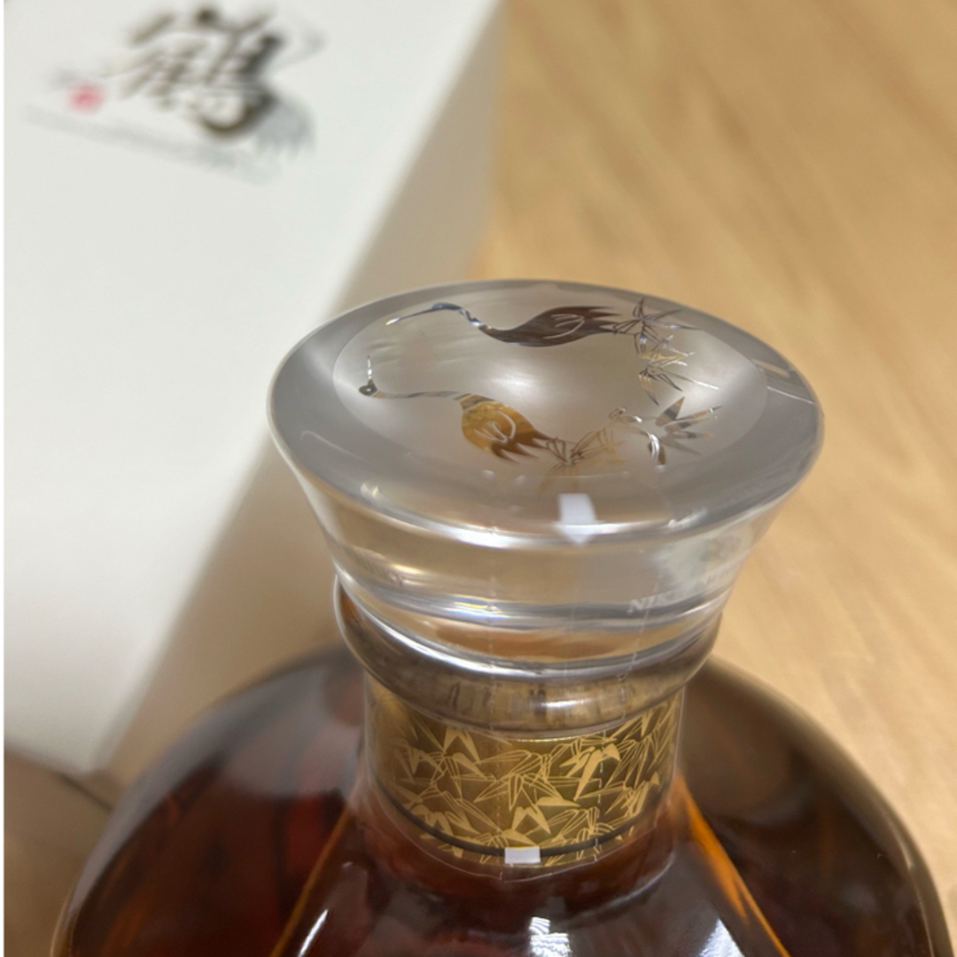 ニッカウイスキー 鶴 700ml 43%箱付 ニッカウイスキー 鶴 700ml 43%箱付