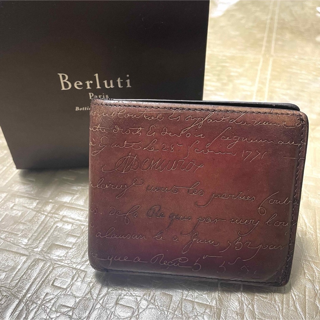 ベルルッティ マコレ 二つ折り財布 カリグラフィー メンズ財布 ベルルッティ マコレ 二つ折り財布 カリグラフィー メンズ財布