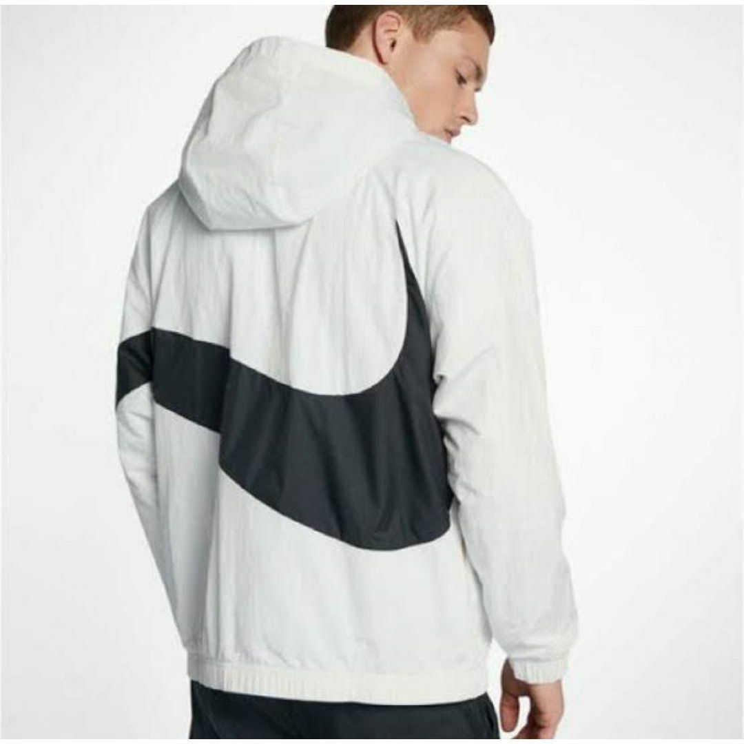 NIKE とどい ナイキ ビッグスウッシュ ナイロンジャケット 白黒 NIKE とどい ナイキ ビッグスウッシュ ナイロンジャケット 白黒