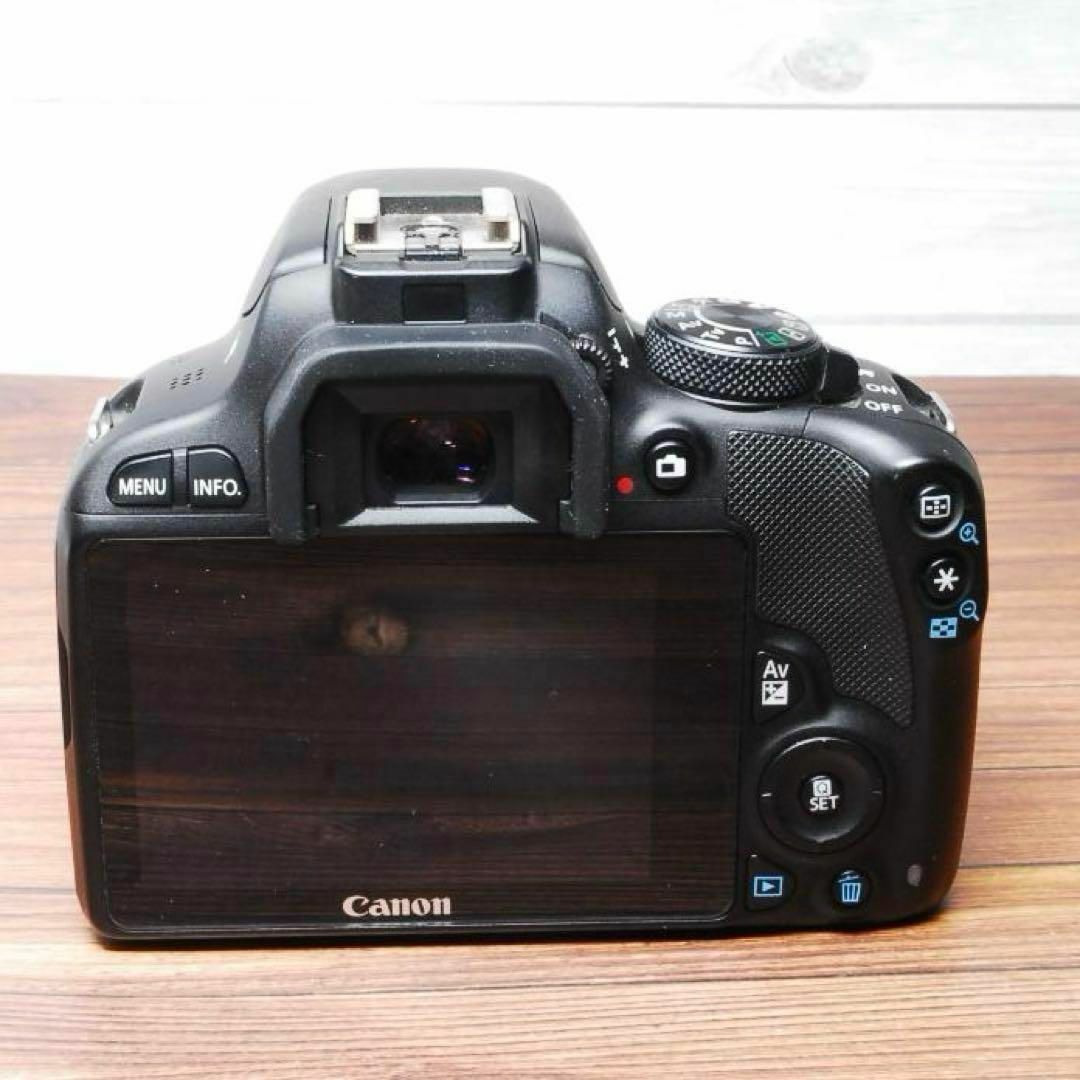 Canon(キヤノン)の✨付属品多数 軽量 ダブルズーム✨Canon Kiss X7 一眼レフカメラ スマホ/家電/カメラのカメラ(デジタル一眼)の商品写真