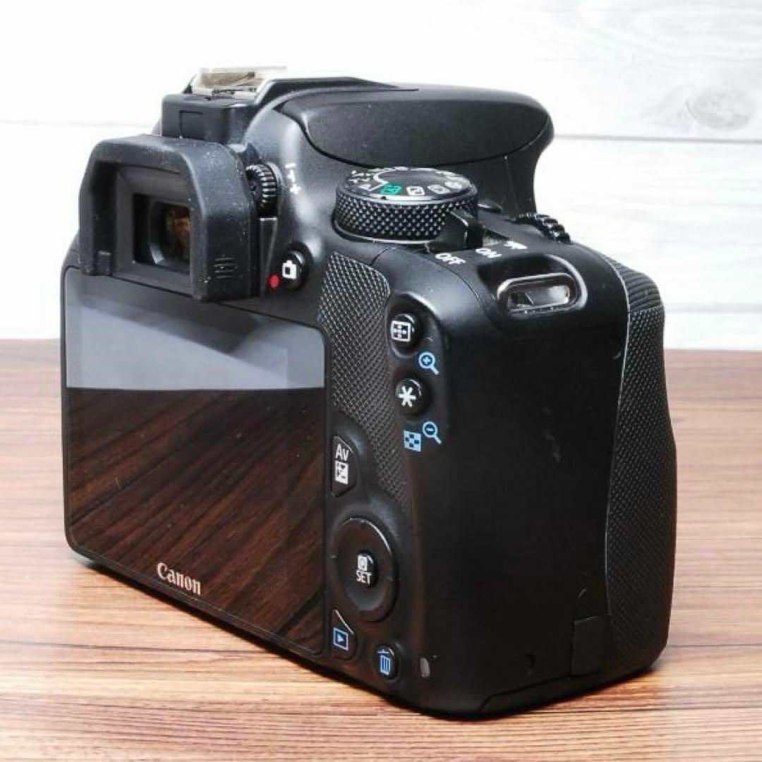 Canon(キヤノン)の✨付属品多数 軽量 ダブルズーム✨Canon Kiss X7 一眼レフカメラ スマホ/家電/カメラのカメラ(デジタル一眼)の商品写真