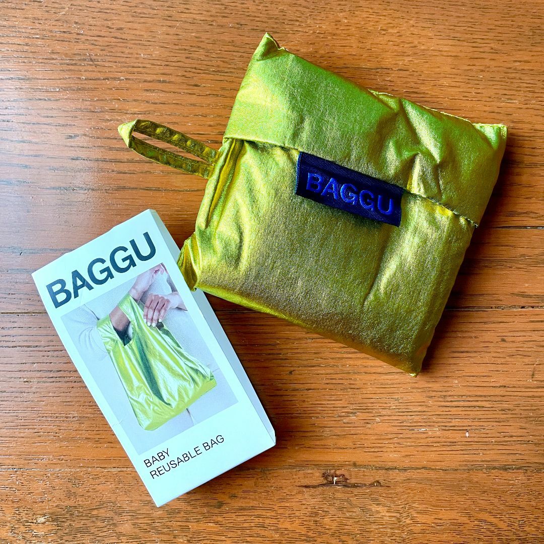 BAGGU - BAGGU BABY BAGGU 廃番品 メタリックライムグリーンの