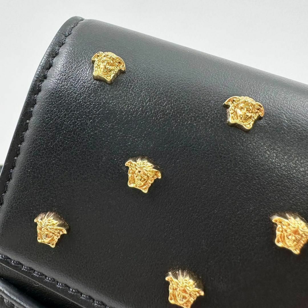 極美品 ヴェルサーチ ショルダーバッグ メデューサ 極美品 ヴェルサーチ ショルダーバッグ メデューサ