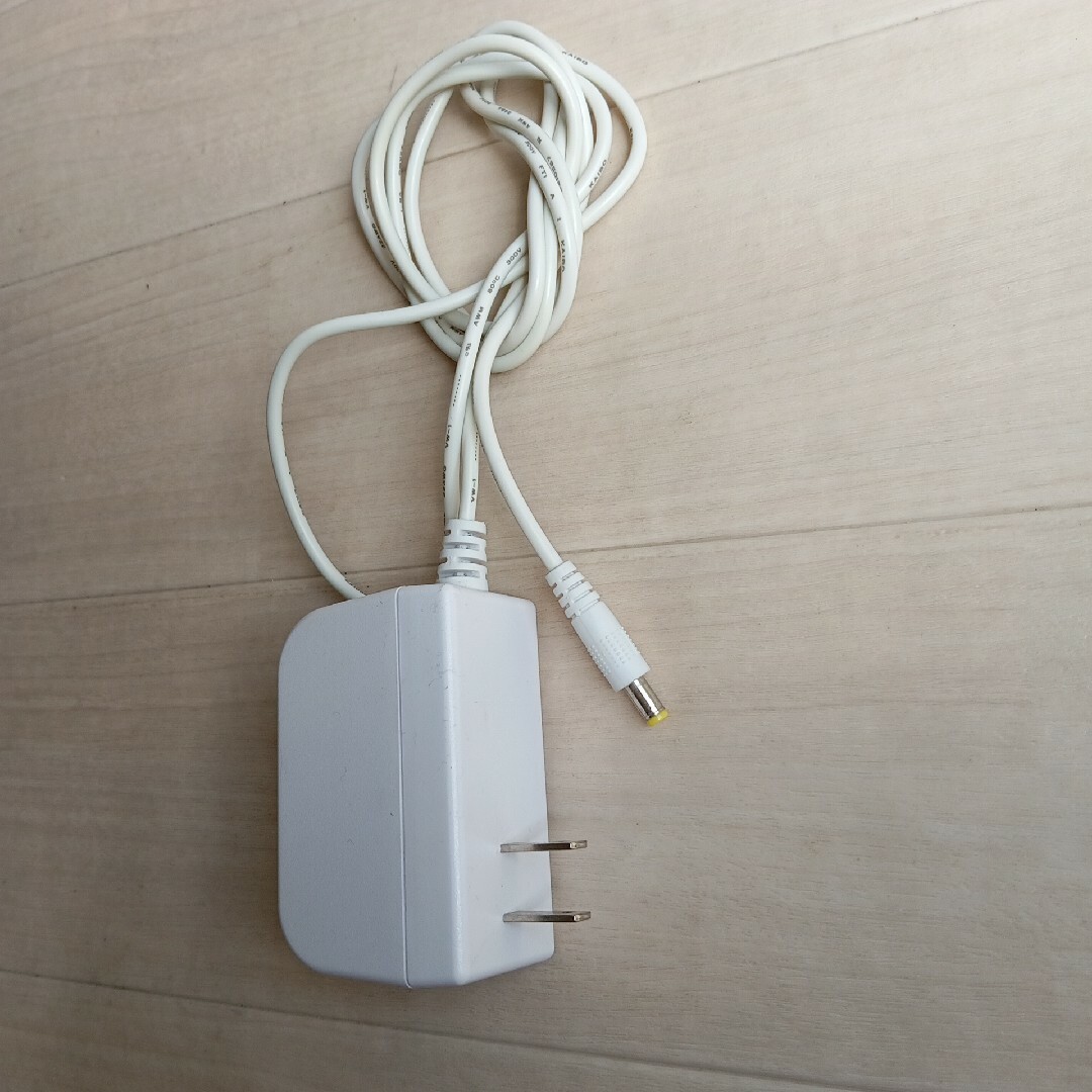 YA-MAN - ヤーマン美顔器 アダプター 充電器 コンセントの通販 YA-MAN - ヤーマン美顔器 アダプター 充電器 コンセントの通販