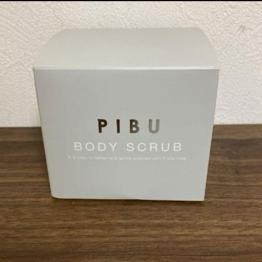 PIBU BODY SCRUB  ピブ　ボディスクラブ　360g  コスメ/美容のボディケア(ボディスクラブ)の商品写真
