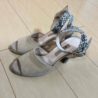 DIANA（スエード ・ サンダル）のフリマアイテム一覧