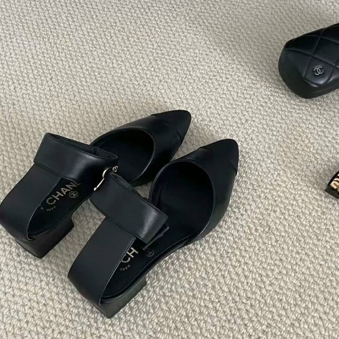 正規品 シャネルサンダル サイズ23.5 正規品 シャネルサンダル サイズ23.5