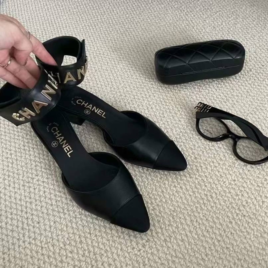 正規品 シャネルサンダル サイズ23.5 正規品 シャネルサンダル サイズ23.5