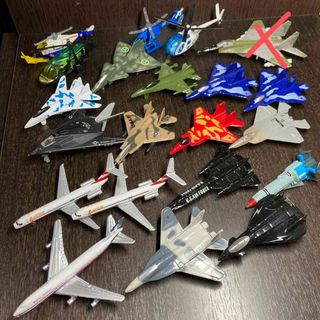 戦闘機　飛行機　ヘリコプター　20機　フィギア　まとめ売り(模型/プラモデル)