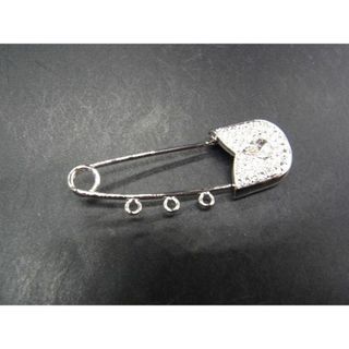 スワロフスキー(SWAROVSKI)の■美品■ SWAROVSKI スワロフスキー クリスタル ブローチ バッジ バッヂ アクセサリー レディース シルバー系 DF0088(その他)