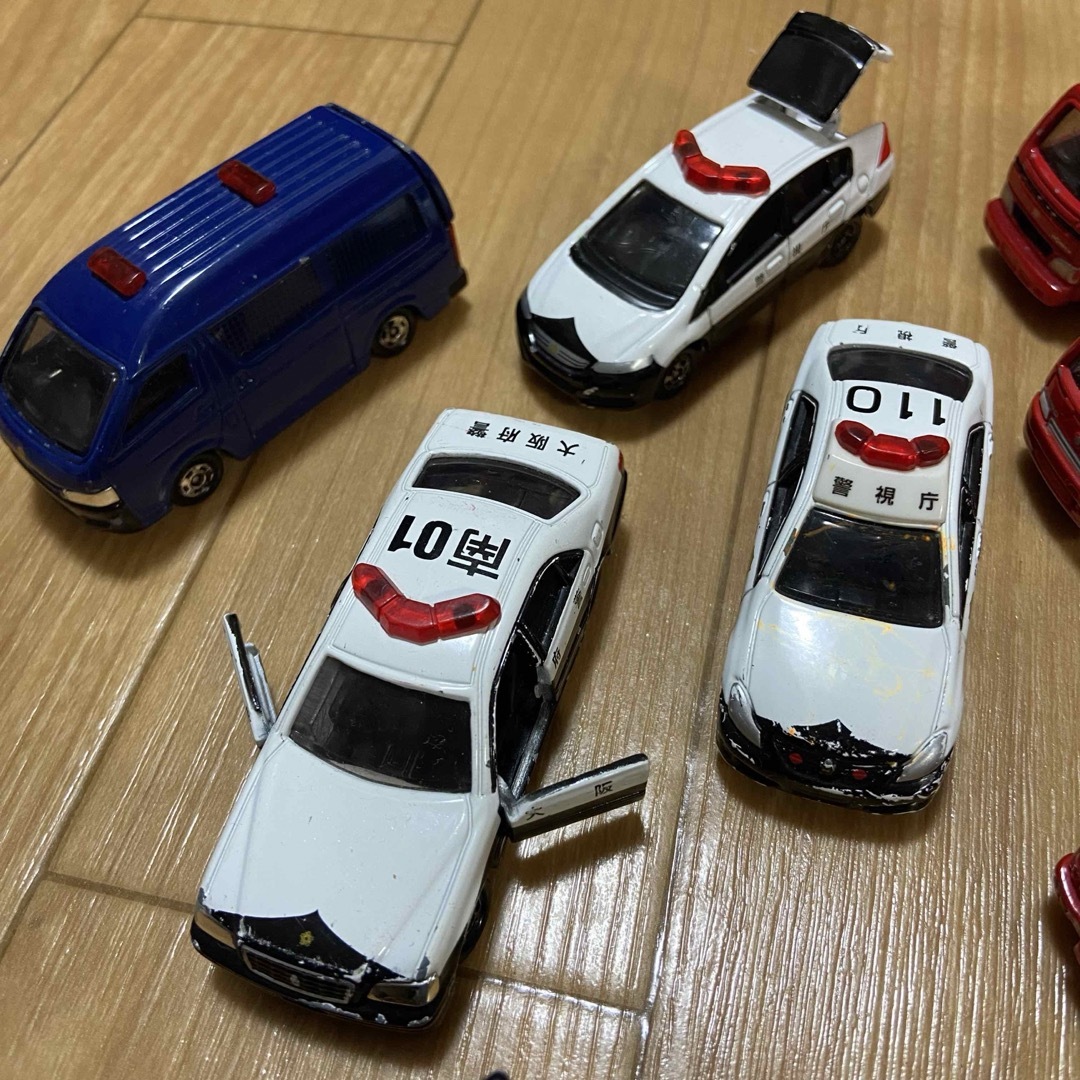 トミカシリーズ - トミカ 緊急車両 14個セット パトカー 白バイ トミカシリーズ - トミカ 緊急車両 14個セット パトカー 白バイ