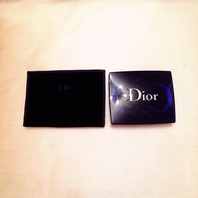 Christian Dior(クリスチャンディオール)のマル子様専用値下げ❗️ディオール♡アイシャドウ コスメ/美容のベースメイク/化粧品(その他)の商品写真