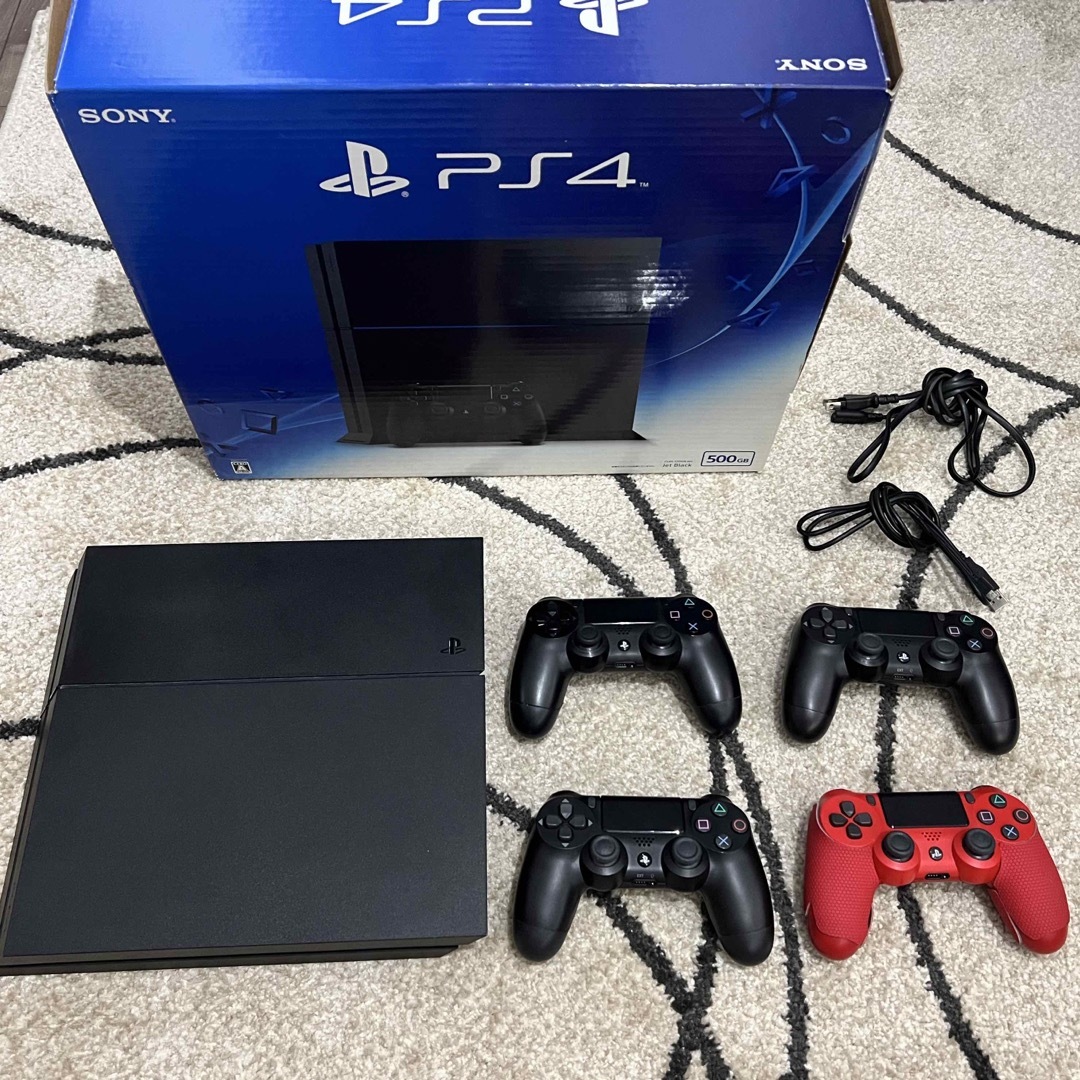 SONY PlayStation4 本体+コントローラー4つ(2個ジャンク含む) SONY PlayStation4 本体+コントローラー4つ(2個ジャンク含む)
