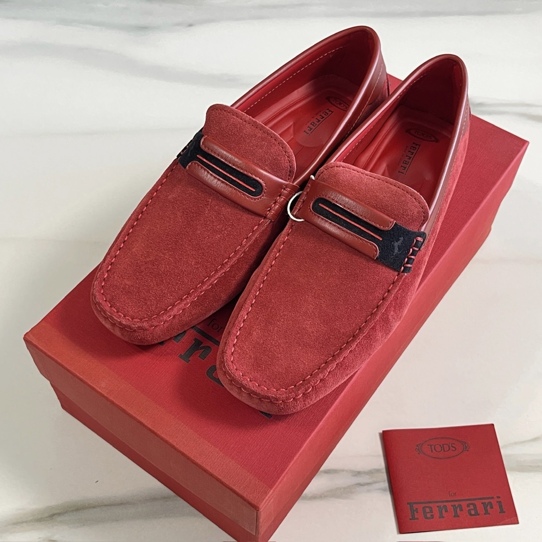 ☆新品☆【トッズ】TOD'S ローファー サイズ6 1/2・25.5cm 赤 ☆新品☆【トッズ】TOD'S ローファー サイズ6 1/2・25.5cm 赤