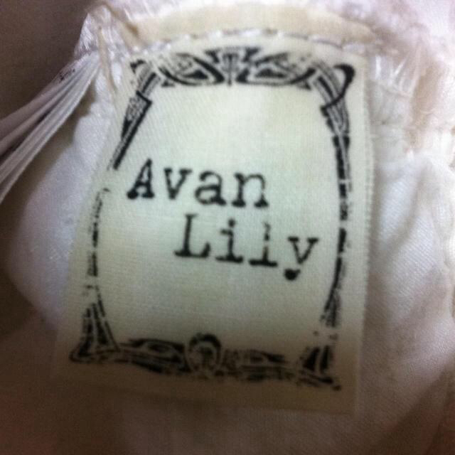 Avan Lily(アバンリリー)のAvanLily♡白パンツ レディースのパンツ(デニム/ジーンズ)の商品写真