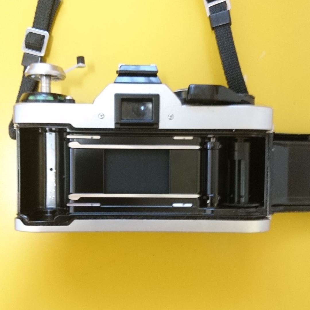 キャノン Canon AE-1 PROGRAM レンズ付き キャノン Canon AE-1 PROGRAM レンズ付き