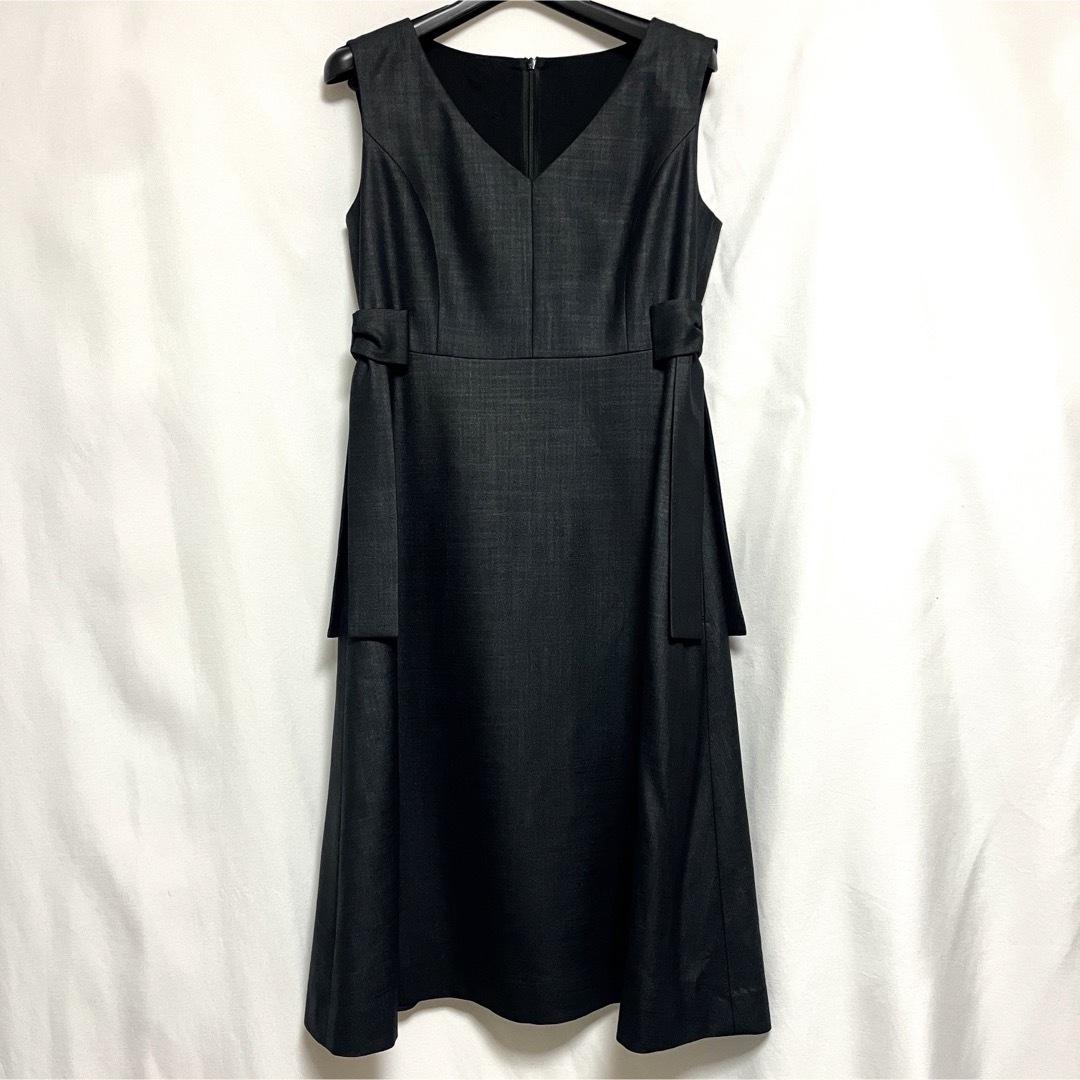 René - ☆美品・ほぼ未使用☆ ルネ Rene ノースリーブ René - ☆美品・ほぼ未使用☆ ルネ Rene ノースリーブ