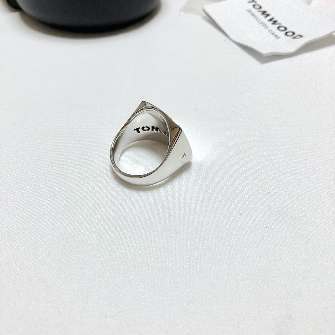 TOM WOOD - 新品 56 TOMWOOD Umi Ring リング 指輪 6703の通販 TOM WOOD - 新品 56 TOMWOOD Umi Ring リング 指輪 6703の通販