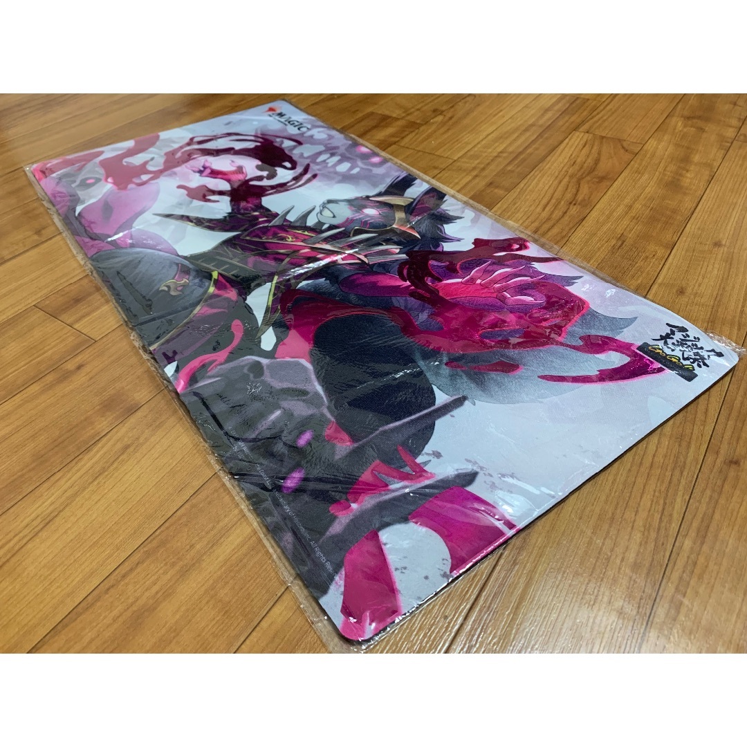 MTG プレイマット マジック大戦祭 闇の領域リリアナ 箔押し MTG プレイマット マジック大戦祭 闇の領域リリアナ 箔押し