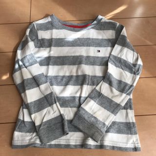 トミーヒルフィガー(TOMMY HILFIGER)のトミーヒルフィガー長袖シャツ3t 100-105(Tシャツ/カットソー)