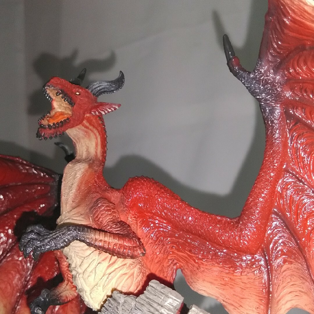 ドラゴンズドグマ ドラゴンスタチュー ゲームキャラクター ドラゴンズドグマ ドラゴンスタチュー ゲームキャラクター