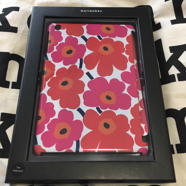 marimekko(マリメッコ)の新品未使用マリメッコ正規品 iPad miniカバー スマホ/家電/カメラのスマホアクセサリー(iPadケース)の商品写真