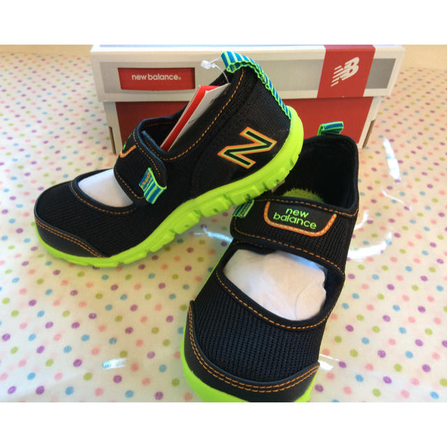 New Balance(ニューバランス)の新品 ニューバランス 17㎝ アクアシューズ サンダル キッズ/ベビー/マタニティのキッズ靴/シューズ(15cm~)(スニーカー)の商品写真