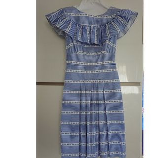 MIU MIU(ひざ丈ワンピース)のフリマアイテム一覧 MIU MIU(ひざ丈ワンピース)のフリマアイテム一覧