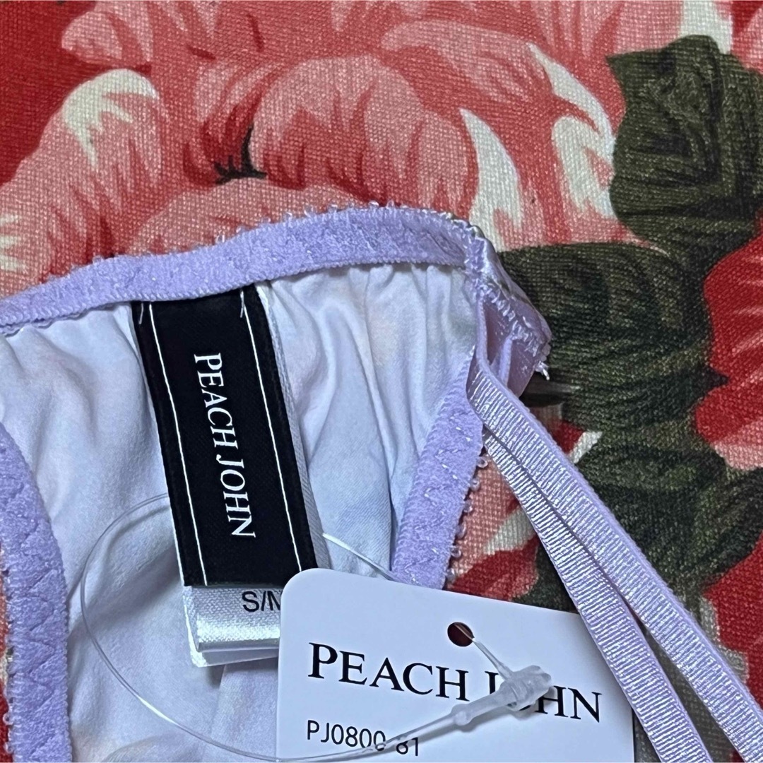 PEACH JOHN - PEACH JOHN☆ラベンダーサテン花柄プリントTバック PEACH JOHN - PEACH JOHN☆ラベンダーサテン花柄プリントTバック