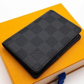 LOUIS VUITTON(名刺入れ/定期入れ ・ ブラック/黒色系)の LOUIS VUITTON(名刺入れ/定期入れ ・ ブラック/黒色系)の