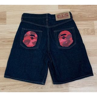 A BATHING APE(ショートパンツ ・ レッド/赤色系)のフリマ A BATHING APE(ショートパンツ ・ レッド/赤色系)のフリマ