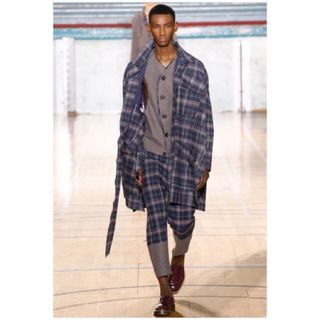 Vivienne Westwood(サルエルパンツ)のフリマアイテム一覧 Vivienne Westwood(サルエルパンツ)のフリマアイテム一覧