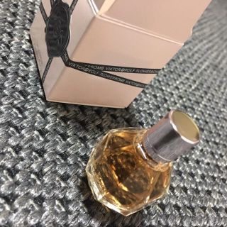 ヴィクターアンドロルフ(VIKTOR&ROLF)のV&R 香水(香水(女性用))