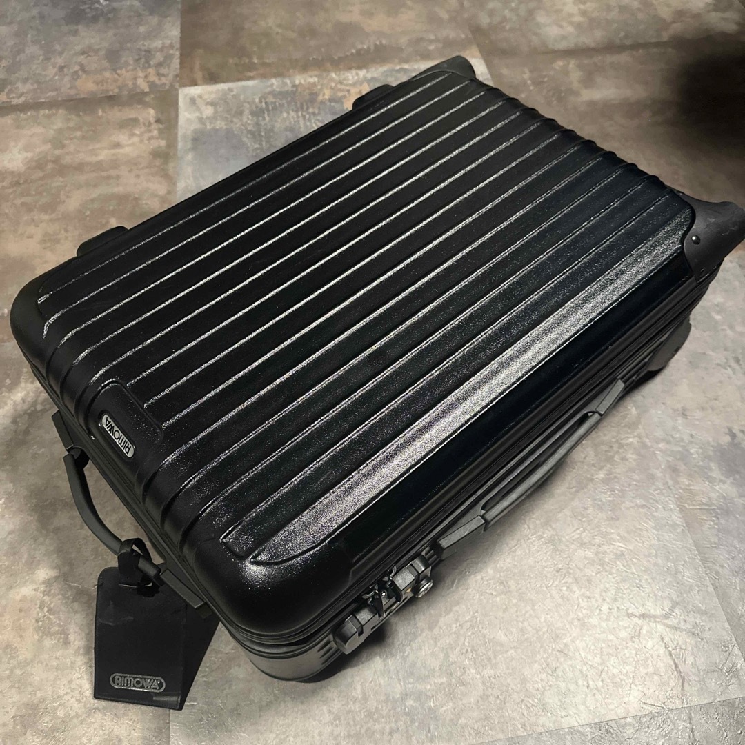 RIMOWA SALSA 32L 810.52 機内持込 4輪 悩ましい スーツケース RIMOWA SALSA 32L 810.52 機内持込 4輪 悩ましい スーツケース