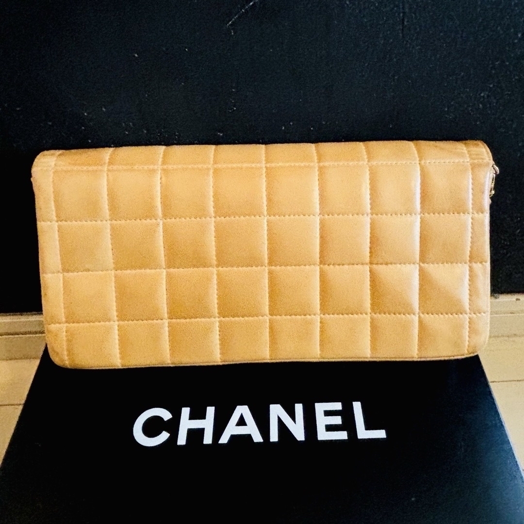 CHANEL シャネル チェーン バッグ チョコバー マトラッセ ベージュ CHANEL シャネル チェーン バッグ チョコバー マトラッセ ベージュ