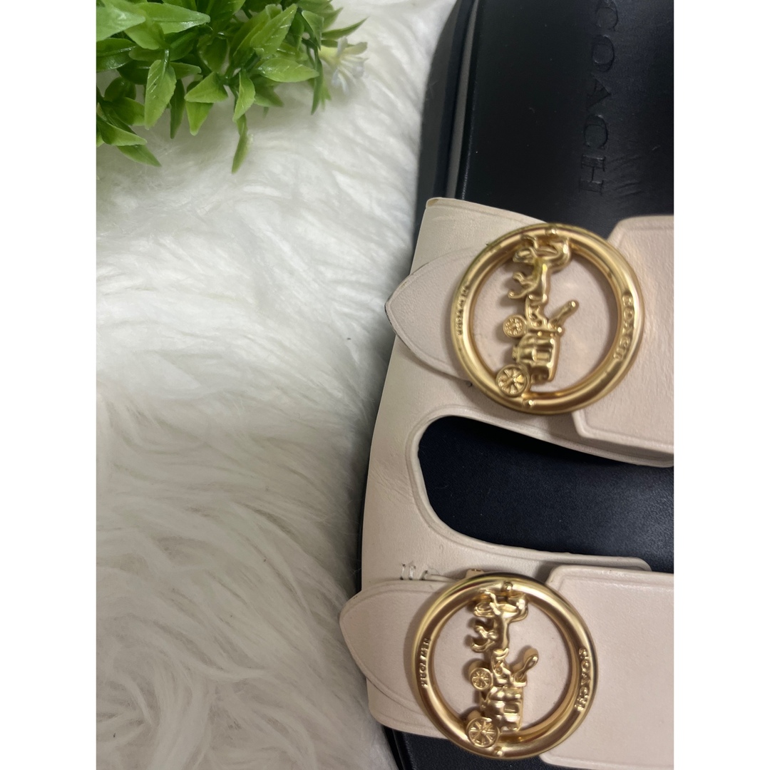 COACH - COACH コーチ スライドサンダル 馬車 ゴールド 金具 COACH - COACH コーチ スライドサンダル 馬車 ゴールド 金具