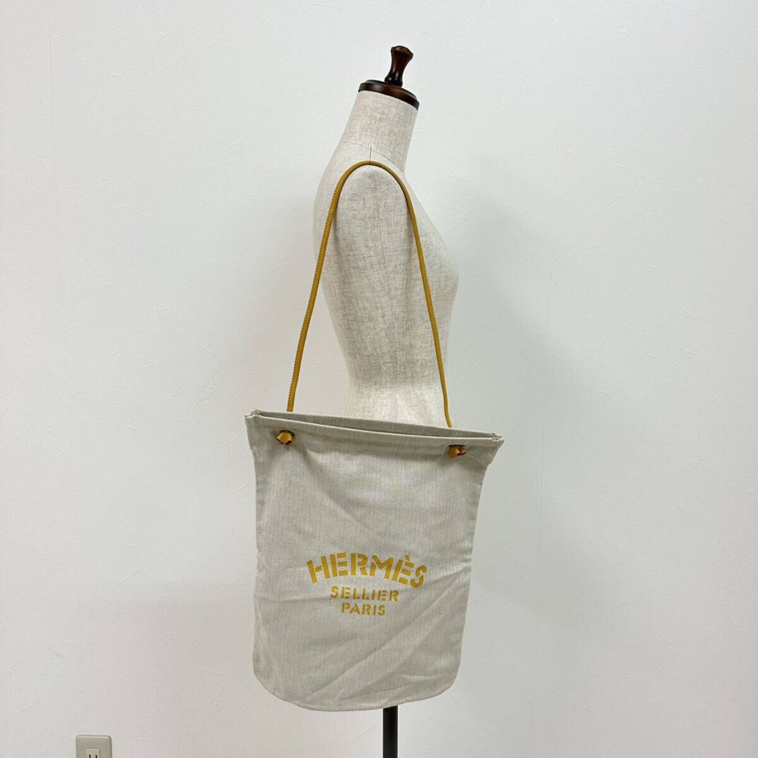 HERMES - 名作 HERMES アリーヌ GM ショルダー バッグ ロゴ HERMES - 名作 HERMES アリーヌ GM ショルダー バッグ ロゴ